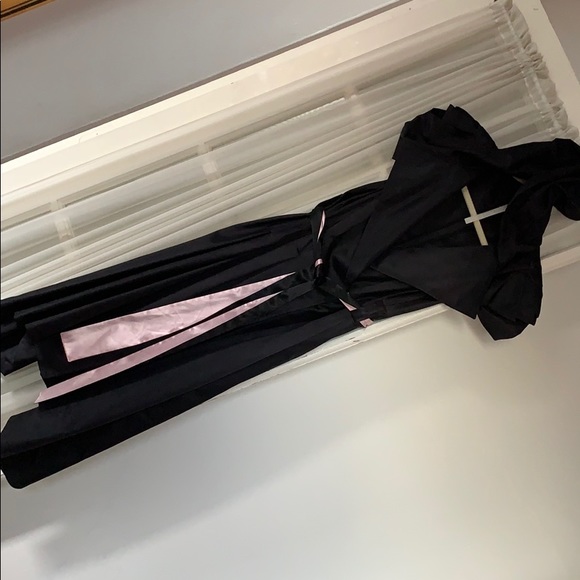 Funky - Picture 2 of 2